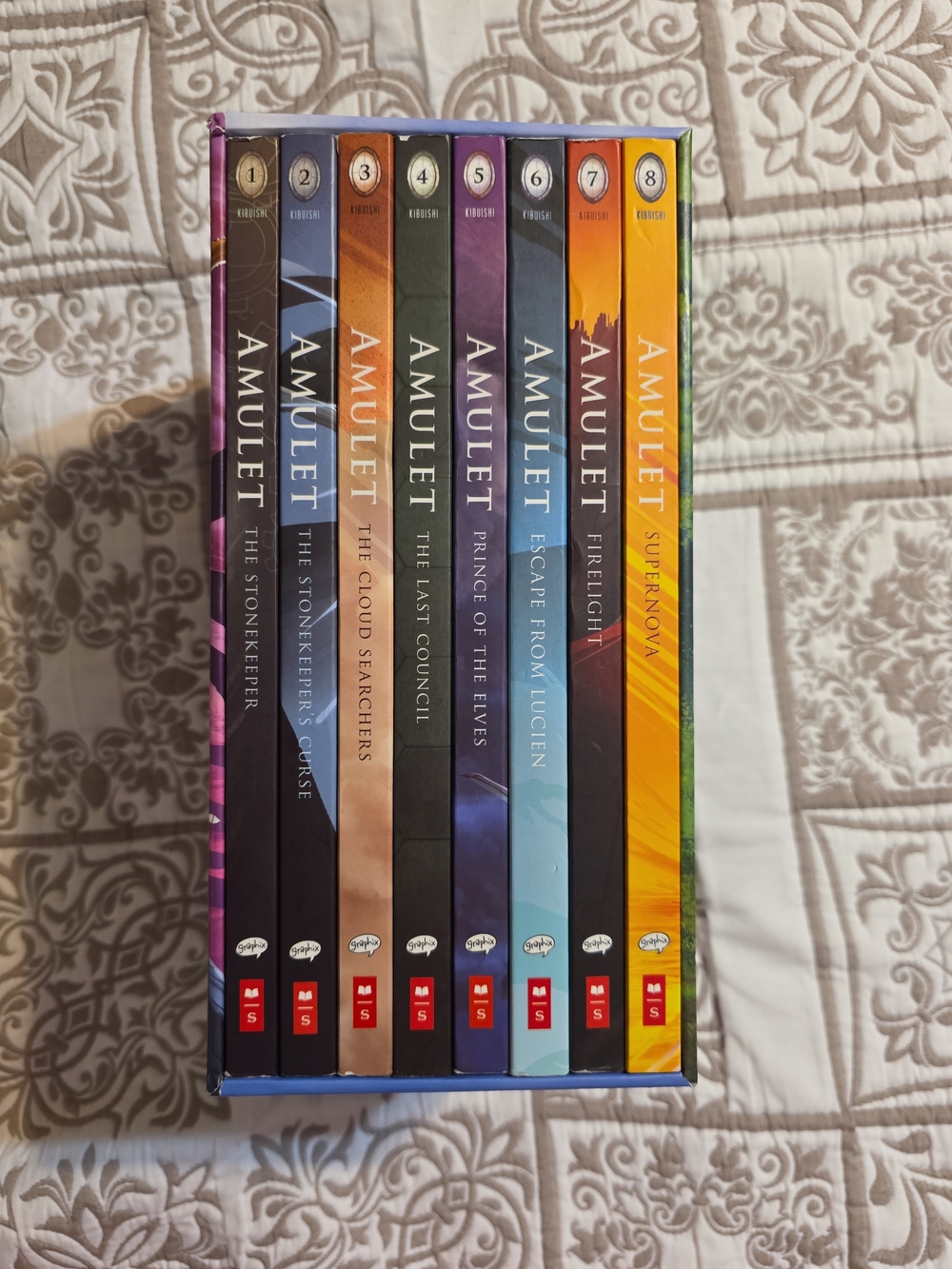 Amulet Box Set - Colorful Graphic Novel Collection, Kazu Kibuishi